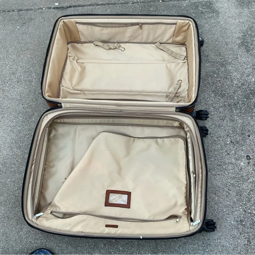 HARTMANN WINGS BELTING MOBILE TRAVELER EXPANDABLE SPINNER 25” Suitcase $1095